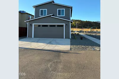944 Honey Bee Street, Medford, OR 97501 - Photo 38