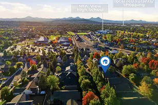 21332 Oakview Dr, Bend, OR 97701 - Photo 2