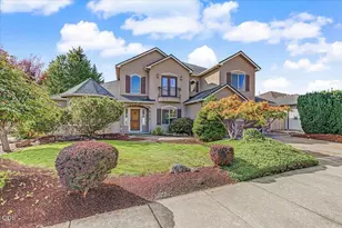 888 Arrowhead Trail, Eagle Point, OR 97524 - Photo 2