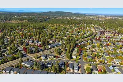 19995 Badger Road, Bend, OR 97702 - Photo 28