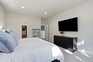 19995 Badger Rd, Bend, OR 97702 - Photo 16