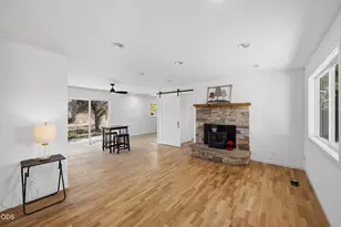 1830 SW 16th St, Redmond, OR 97756 - Photo 4