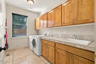 3750 SW Crest Ct, Redmond, OR 97756 - Photo 28