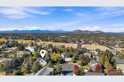 3750 SW Crest Court, Redmond, OR 97756 - Photo 2