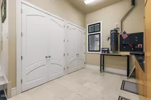 11025 Kestrel Rd, Klamath Falls, OR 97601 - Photo 60