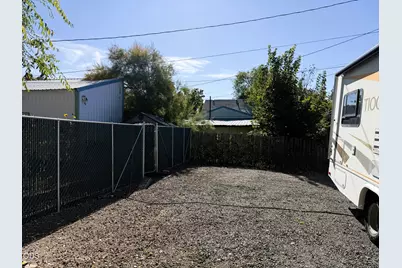 1018 N Eldorado Avenue, Klamath Falls, OR 97601 - Photo 10