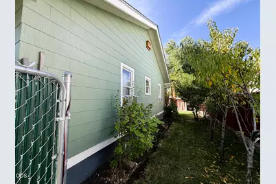 1018 N Eldorado Avenue, Klamath Falls, OR 97601 - Photo 4