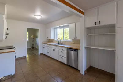 3511 Redwood Avenue, Grants Pass, OR 97527 - Photo 10