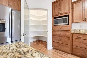 421 Stone Pointe Dr, Central Point, OR 97502 - Photo 18