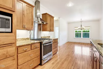 421 Stone Pointe Drive, Central Point, OR 97502 - Photo 12