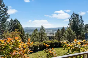 1154 NW Redfield Cir, Bend, OR 97703 - Photo 36