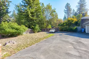 151 Verna Ln, Grants Pass, OR 97527 - Photo 46