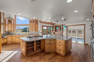 4710 NE Smith Rock Way, Terrebonne, OR 97760 - Photo 10