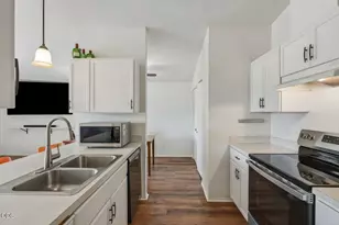 17350 Breezy Way, Bend, OR 97703 - Photo 10