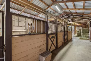 27321 Clear Lake Rd, Eugene, OR 97402 - Photo 38