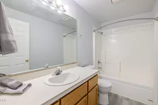 752 NE Nickernut Pl, Redmond, OR 97756 - Photo 26