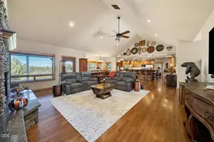18853 SW Sisters Pl, Powell Butte, OR 97753 - Photo 12