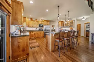 18853 SW Sisters Pl, Powell Butte, OR 97753 - Photo 14