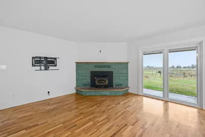 2554 W Stewart Avenue, Medford, OR 97501 - Photo 6
