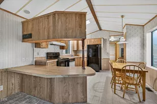 7 Brophy Way, Shady Cove, OR 97539 - Photo 6