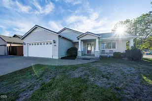 104 Glenwood Dr, Eagle Point, OR 97524 - Photo 32