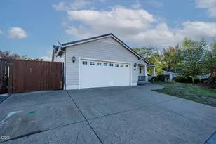 104 Glenwood Dr, Eagle Point, OR 97524 - Photo 30