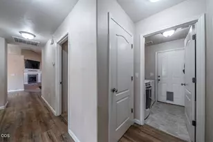 104 Glenwood Dr, Eagle Point, OR 97524 - Photo 22