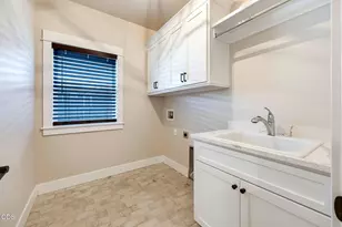 436 Montana Wy, Medford, OR 97504 - Photo 34