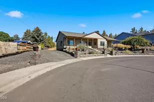 2451 NE Bobbi Pl, Prineville, OR 97754 - Photo 4