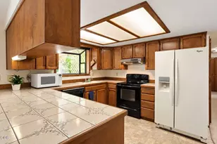 1546 Roberts Rd, Medford, OR 97504 - Photo 6