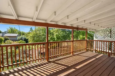 1546 Roberts Road, Medford, OR 97504 - Photo 22