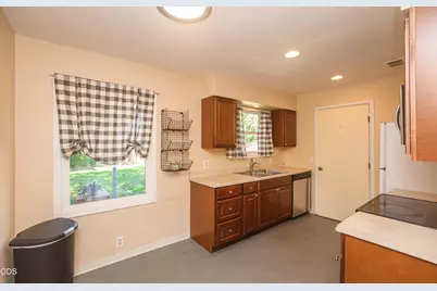 716 Hamilton Street, Medford, OR 97501 - Photo 6