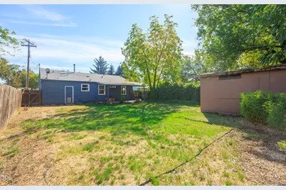 716 Hamilton Street, Medford, OR 97501 - Photo 18