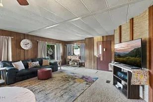 336 Beechwood Dr, Grants Pass, OR 97526 - Photo 8