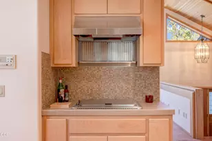 57654 Cottonwood Ln, Sunriver, OR 97707 - Photo 10