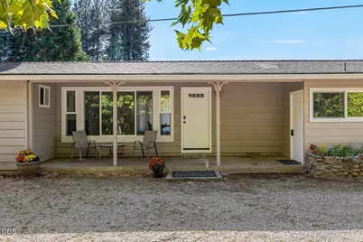 165 Laubach Lane, Grants Pass, OR 97526 - Photo 12