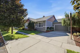 20717 Snow Peaks Dr, Bend, OR 97701 - Photo 1