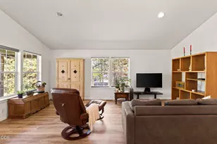 17405 Killdeer Dr, Bend, OR 97707 - Photo 8