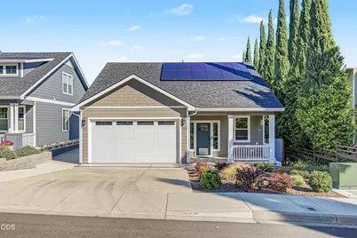359 Otis Street, Ashland, OR 97520 - Photo 2