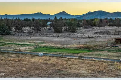 [Address not provided], Redmond, OR 97756 - Photo 32