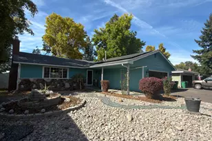 4832 Driftwood Dr, Klamath Falls, OR 97603 - Photo 2