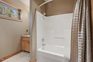17111 Lady Caroline Dr, Sisters, OR 97759 - Photo 32
