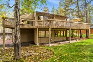 57676 Tan Oak Ln, Sunriver, OR 97707 - Photo 4