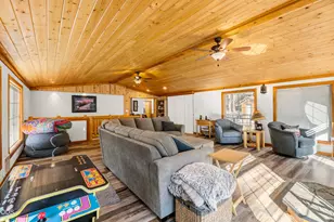 19152 Clear Springs Way, Crescent Lake, OR 97733 - Photo 8