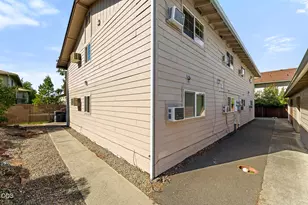 2139 N Keene Way Dr, Medford, OR 97504 - Photo 2
