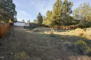 231 SE Airpark Dr, Bend, OR 97702 - Photo 36