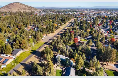 231 SE Airpark Drive, Bend, OR 97702 - Photo 42