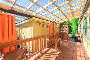 321 Clay St, Ashland, OR 97520 - Photo 2