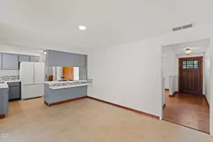 1163 N 3rd St, Central Point, OR 97502 - Photo 12
