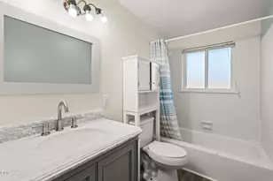 1163 N 3rd St, Central Point, OR 97502 - Photo 16
